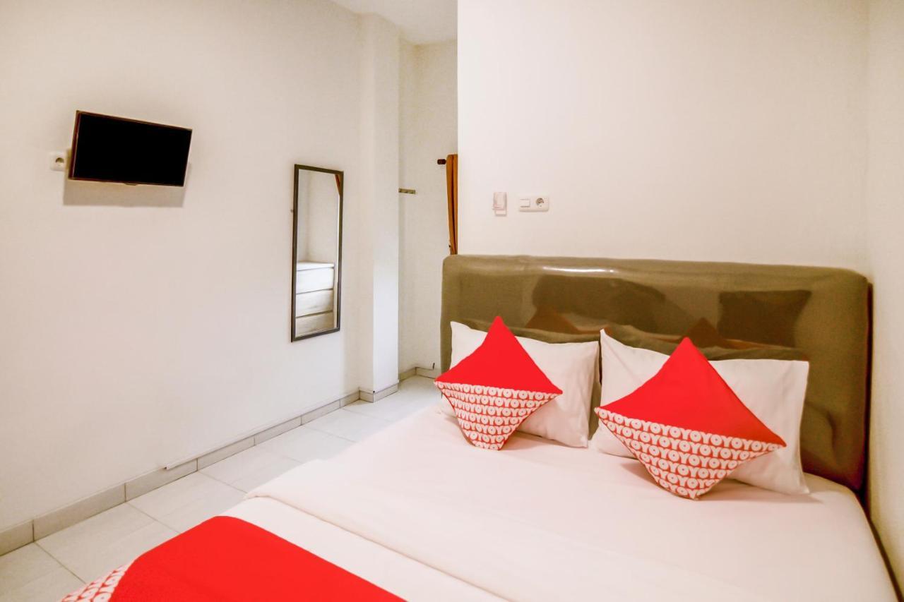 Oyo 183 The Pipe House Otel Palembang Dış mekan fotoğraf