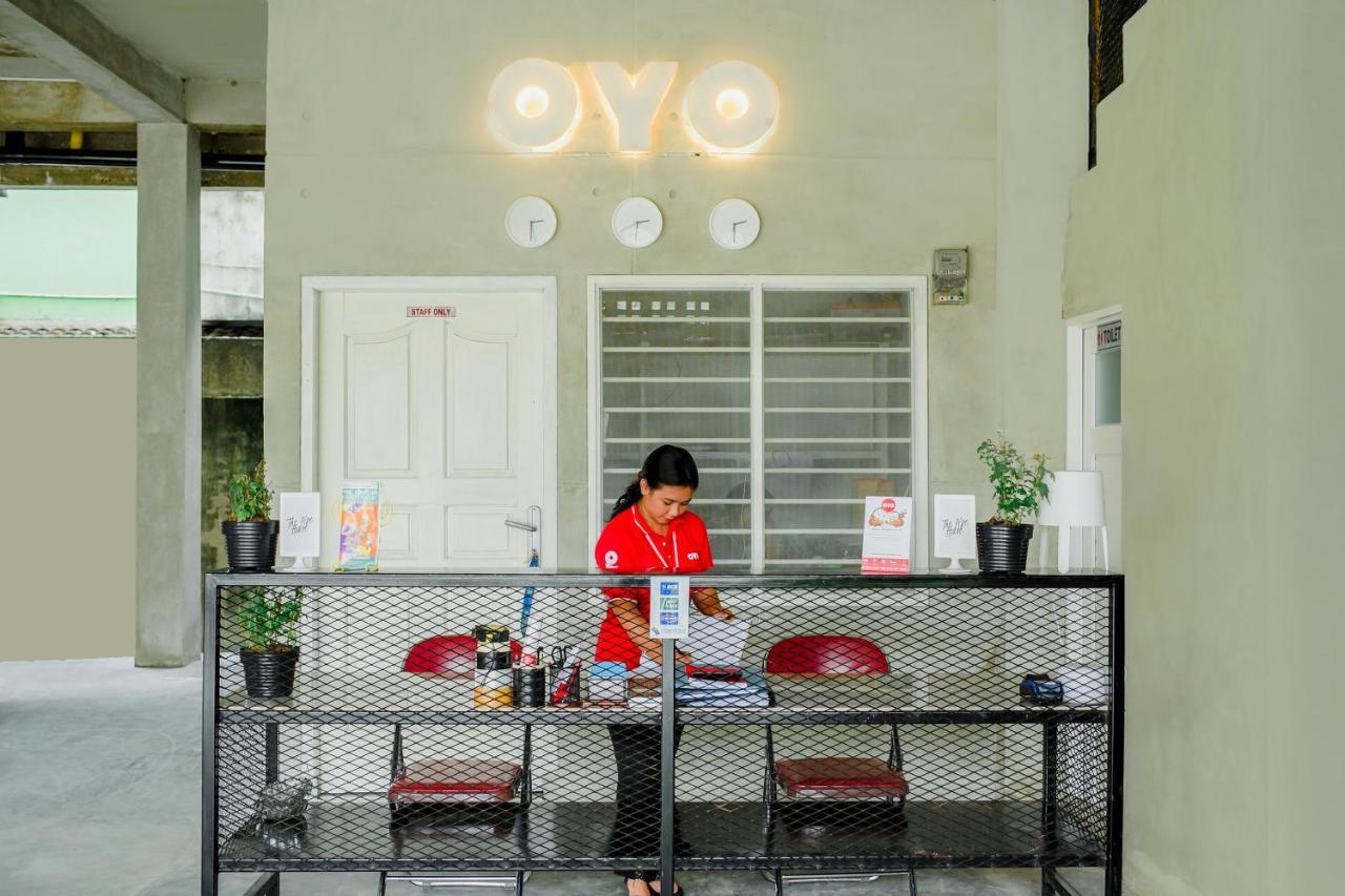 Oyo 183 The Pipe House Otel Palembang Dış mekan fotoğraf