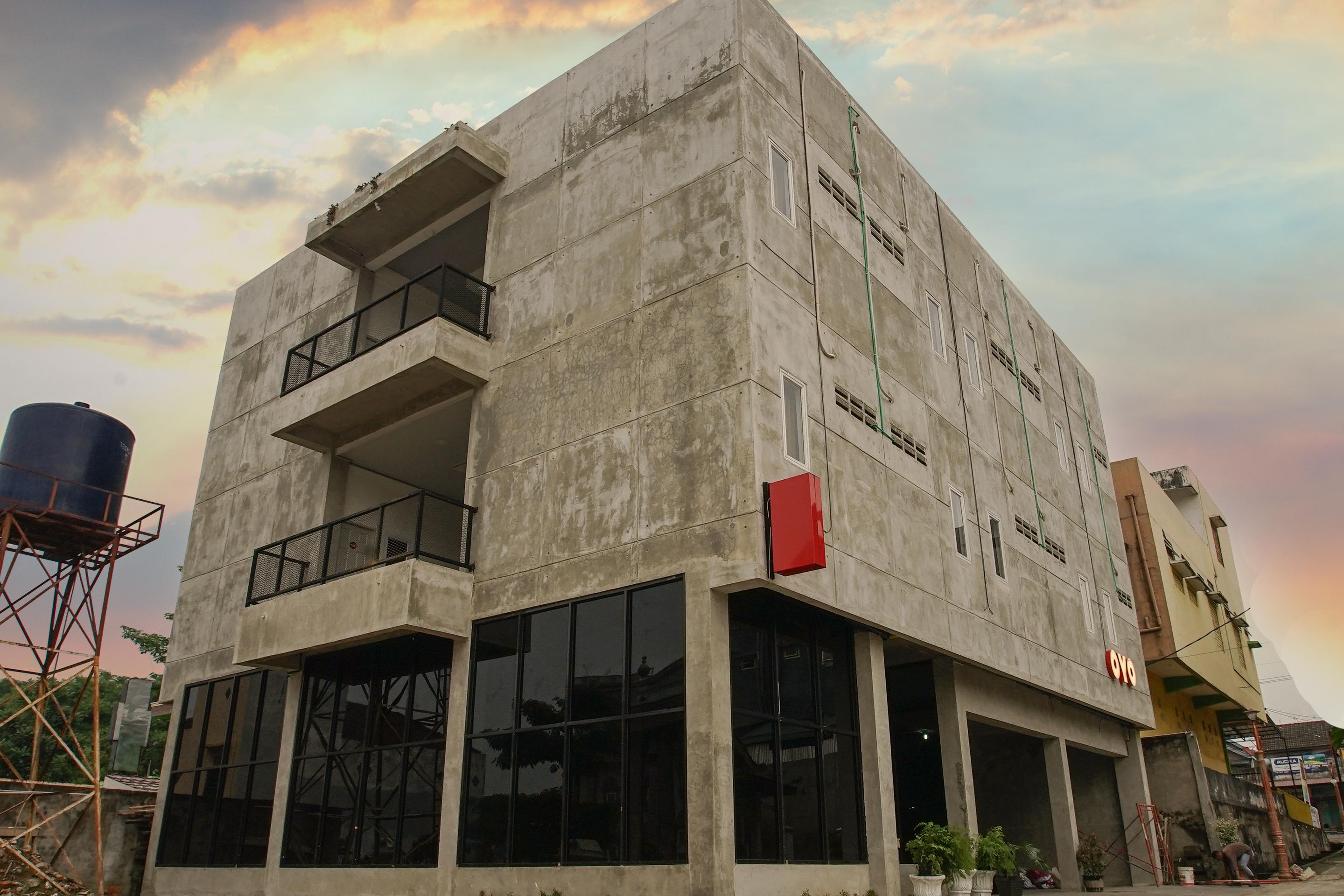 Oyo 183 The Pipe House Otel Palembang Dış mekan fotoğraf